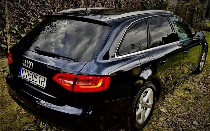 Audi A4 cena 46900 przebieg: 210000, rok produkcji 2012 z Sulejów małe 562